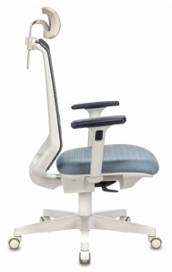 Кресло руководителя Бюрократ EXPERT белый пластик